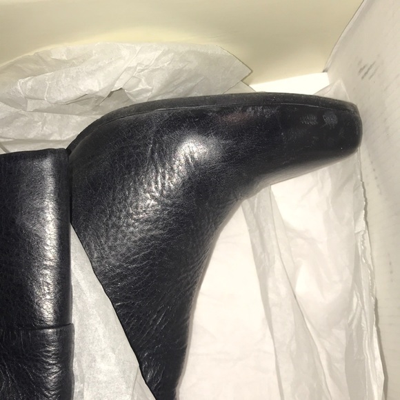 black tall boots leather pointed toe rounded - Picture 5 of 5